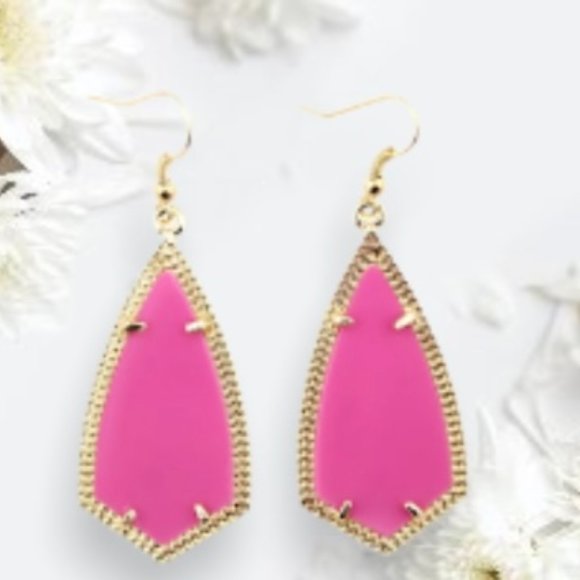 Blush Adelaide Earrings - Picture 1 of 7